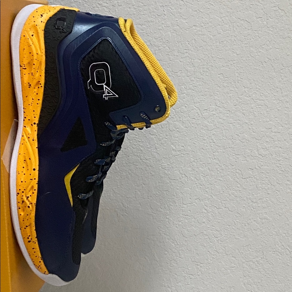 Men's Blue and Yellow Athletic Shoes